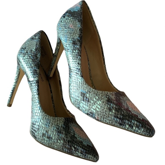 Call it spring snake skin heels - Picture 4 of 4
